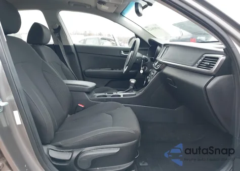 2018 Kia Optima Lx z USA, uszkodzony, nr VIN 5XXGT4L30JG189767